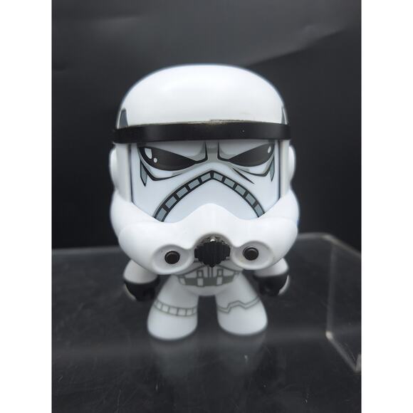 Mighty Muggs Star Wars Yoda, Kylo Ren And Stormtrooper 4 Inch Vinyl Figurines - Picture 10 of 13